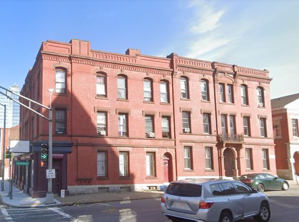 3 Irving St, Worcester, MA 01609